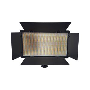 نور ثابت ال ای دی کینگ پاور LED-U600 همراه با باطری 770 در سایت نور-صدا-تصویر